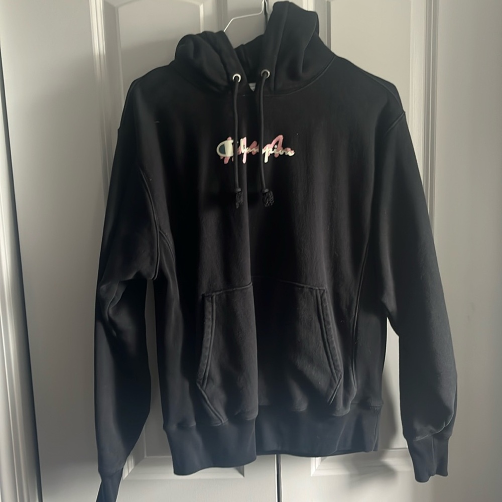 Champion Women’s Sweatshirt Size M